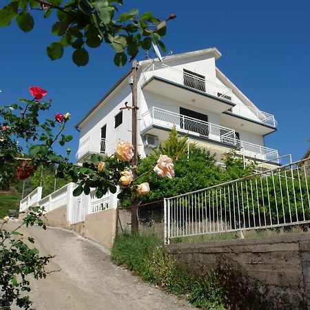 Wisteria Hotel Tivat Exterior photo